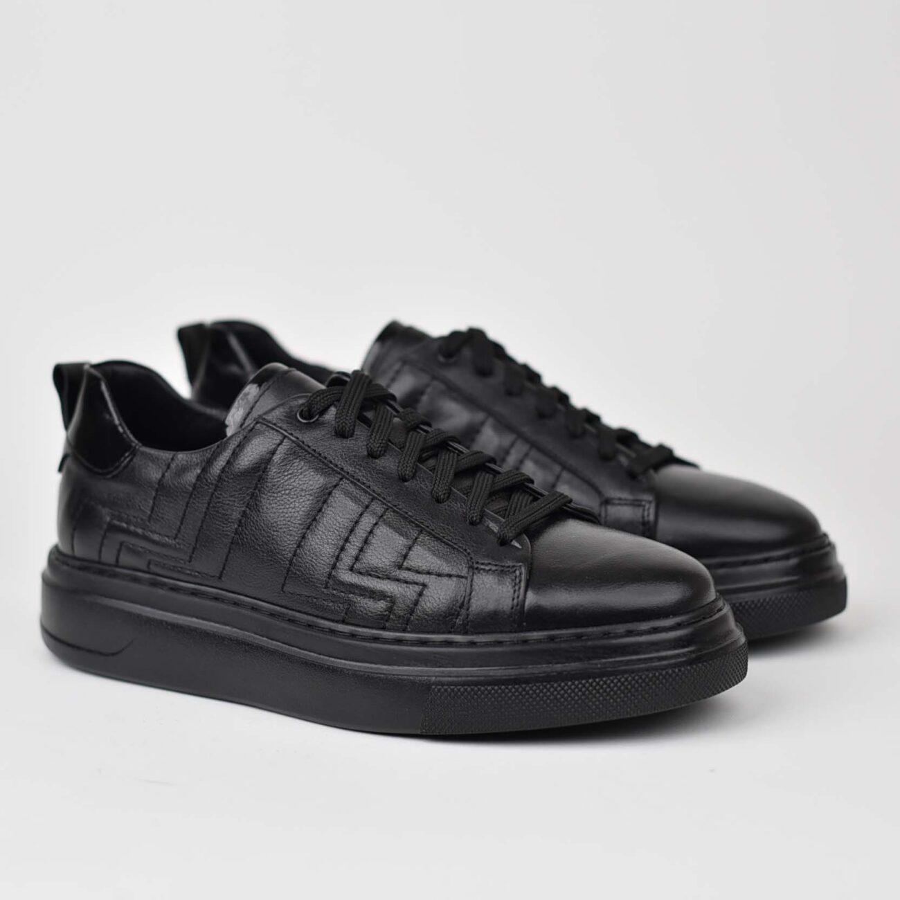 Atlete 412 black
