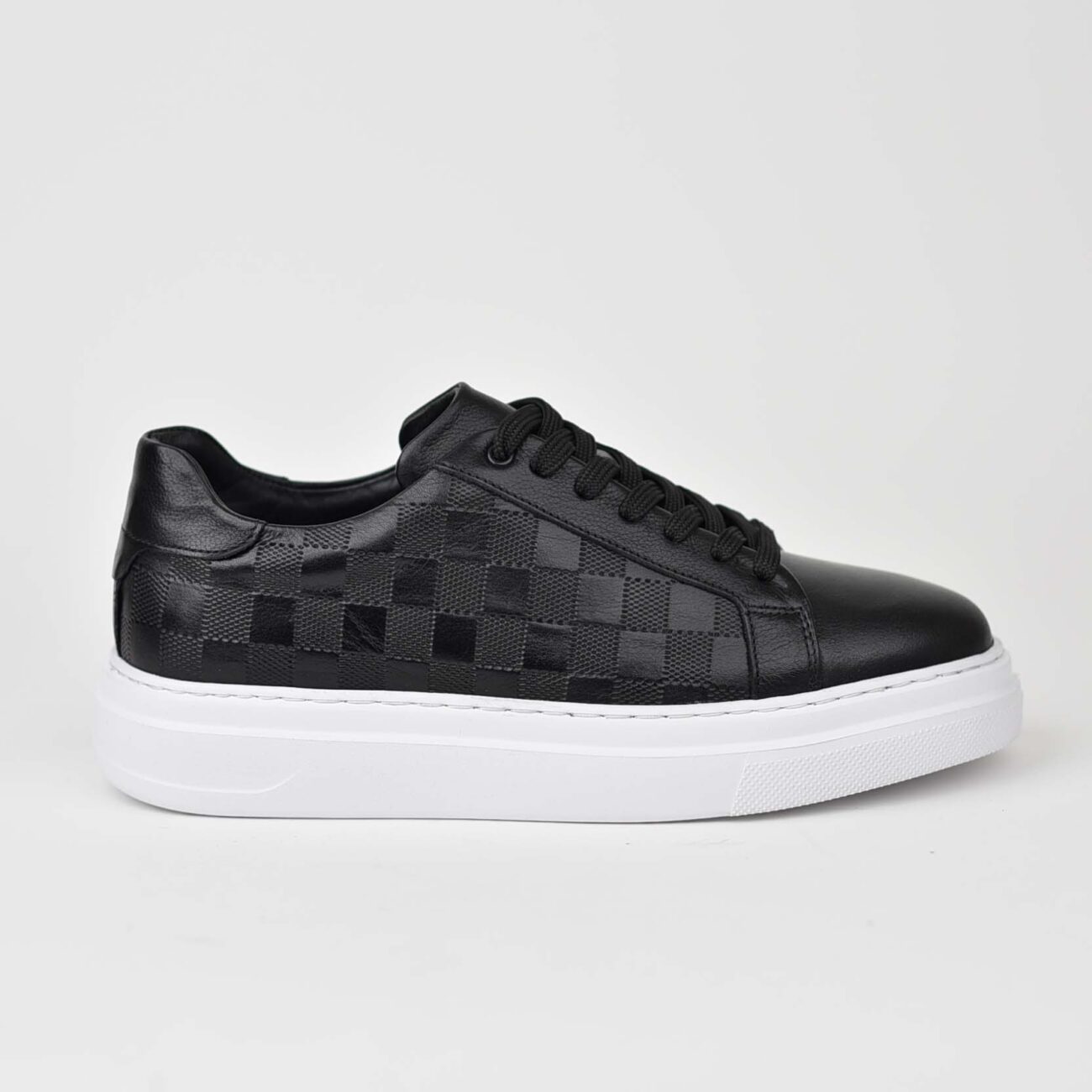 Atlete 413 black