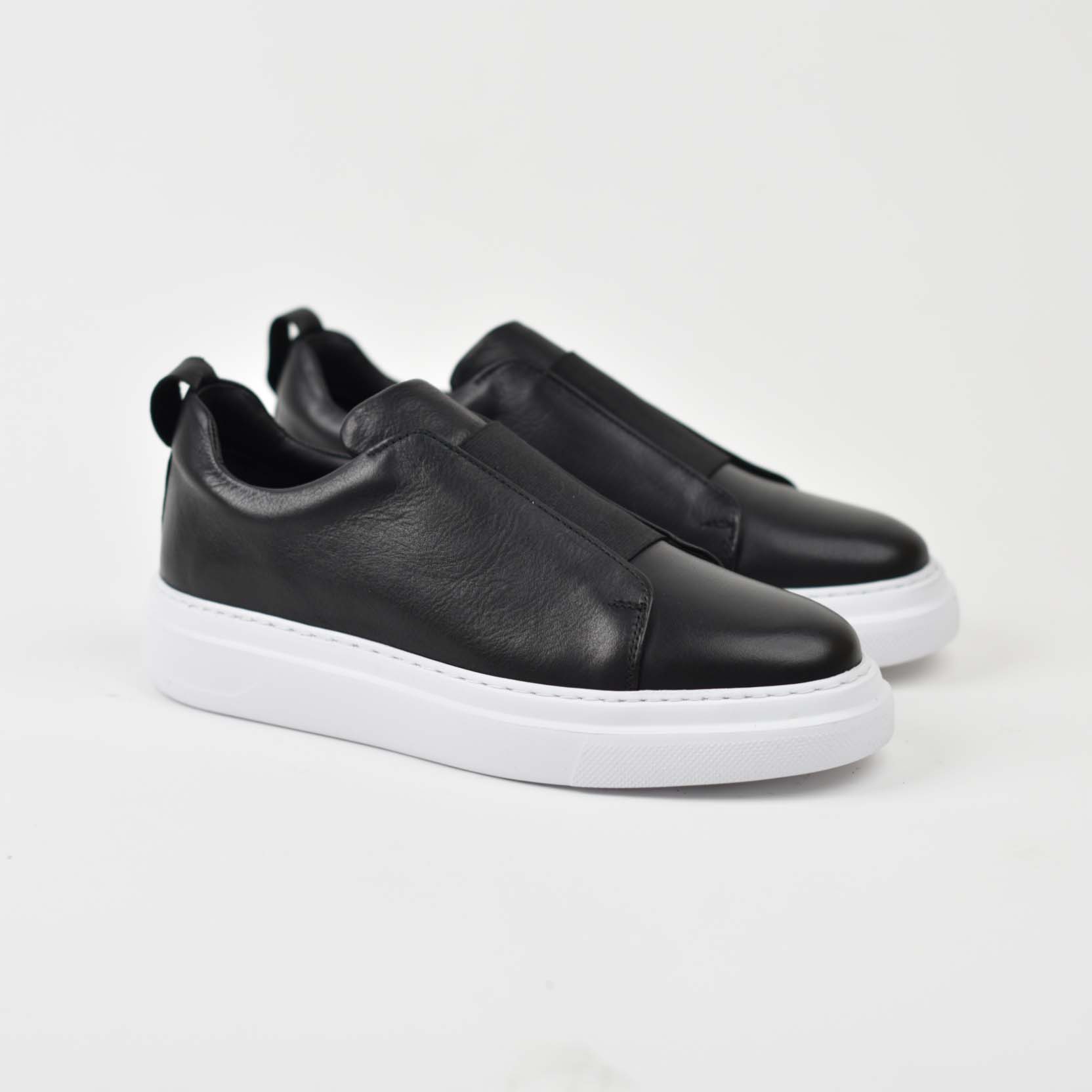 Urban Chic Black 865ZB